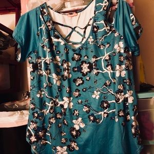 🛍Cold Shoulder Tunic, 3XL.   Pick 2 for $20!